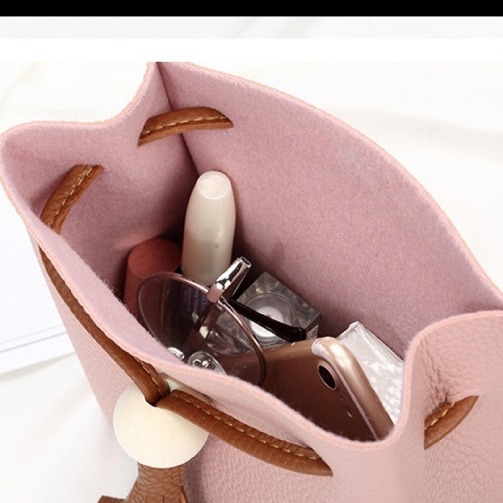 Black leather mini crossbody bucket bag - Picture 4 of 6